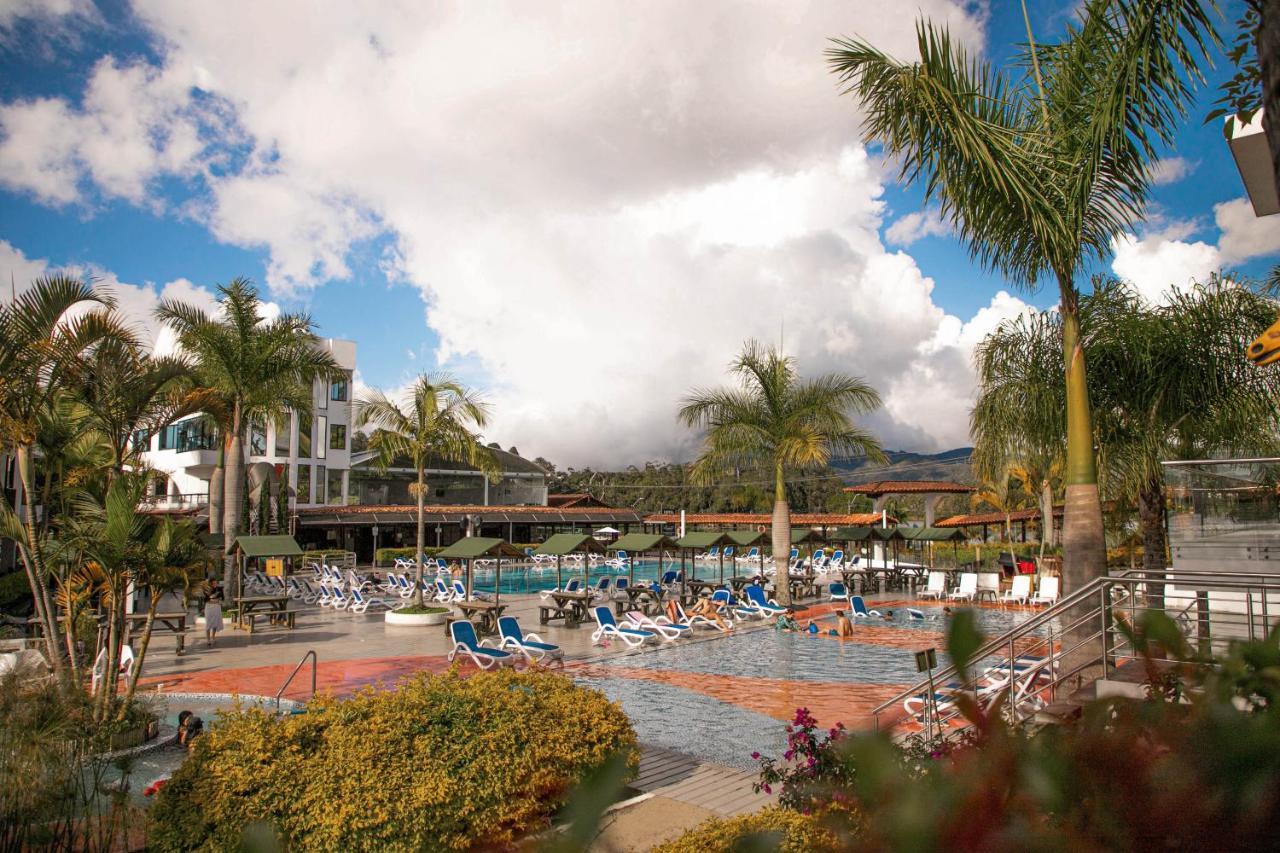 Hotel Los Recuerdos Guatapé Екстериор снимка
