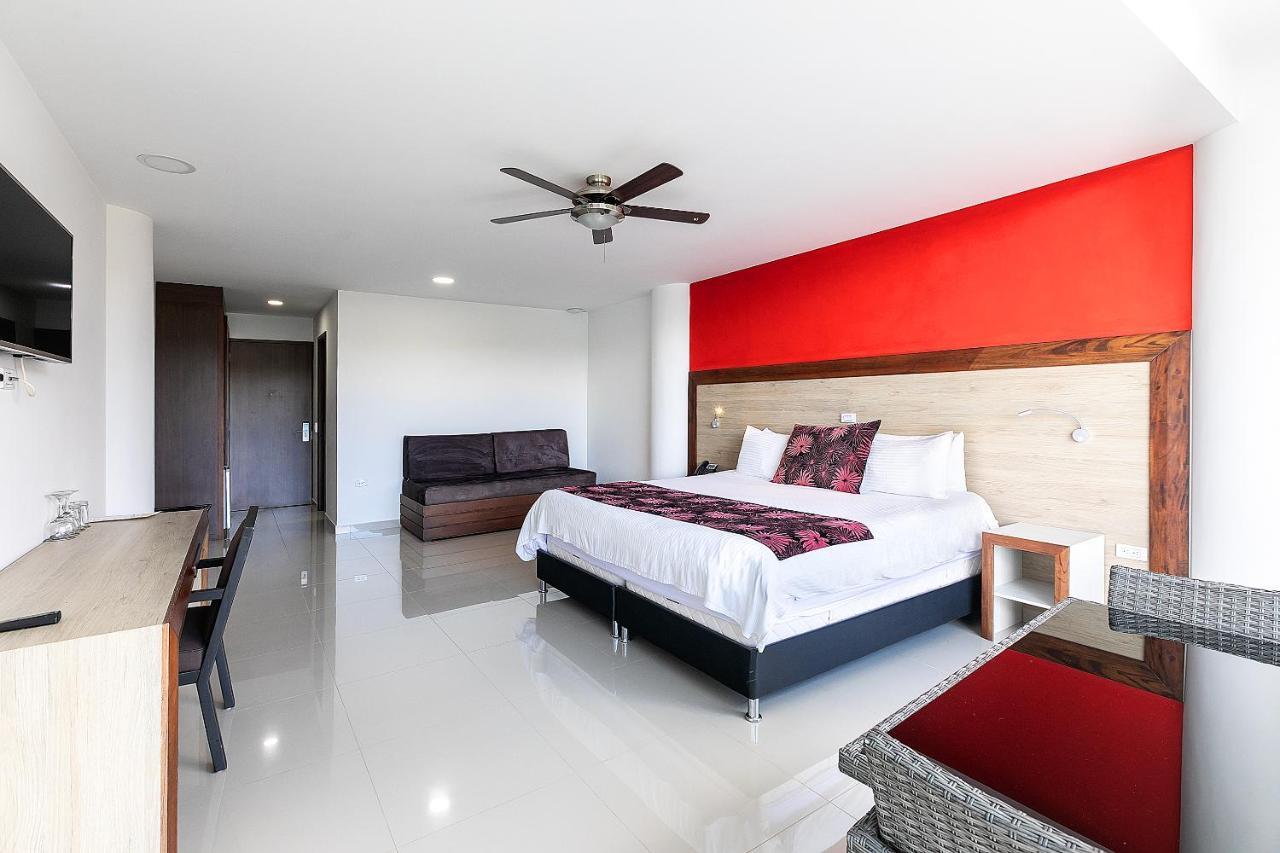 Hotel Los Recuerdos Guatapé Екстериор снимка