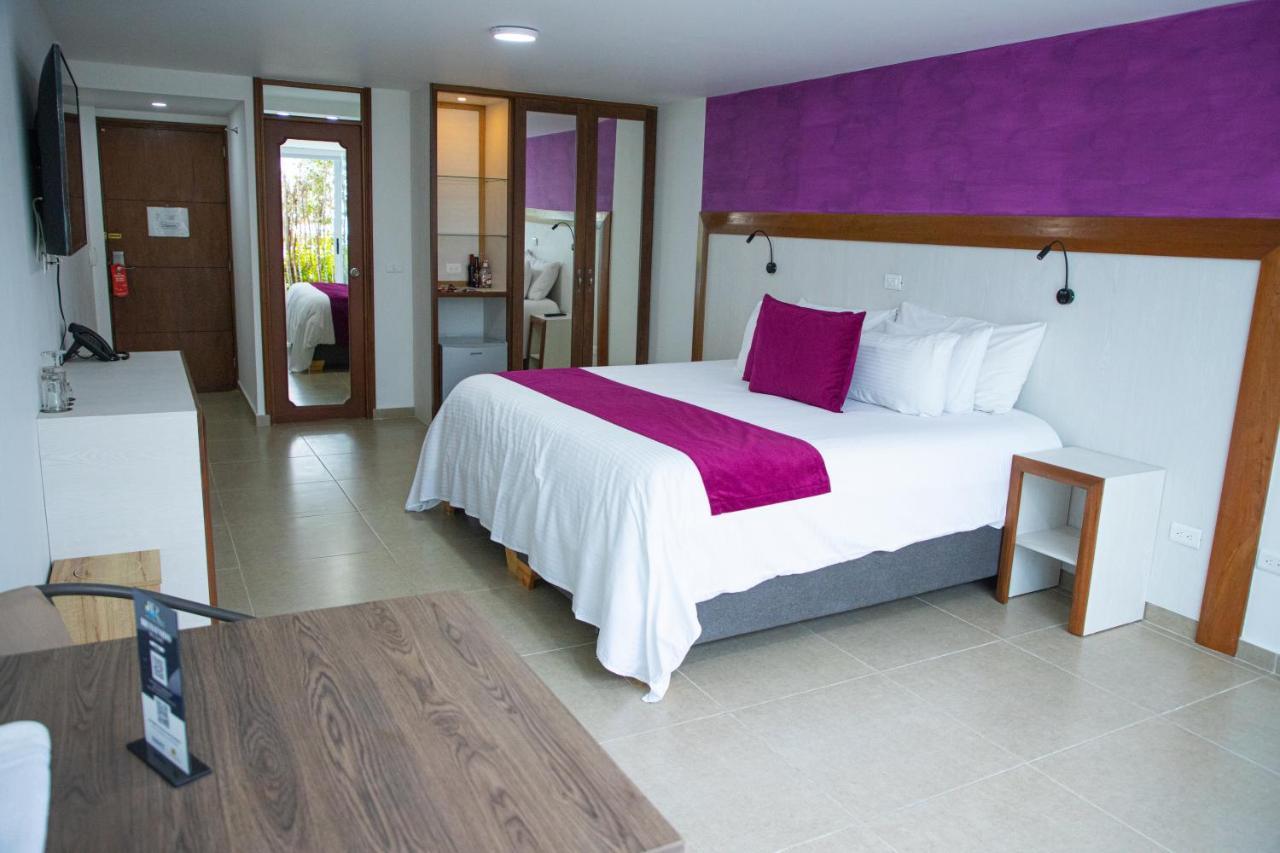 Hotel Los Recuerdos Guatapé Екстериор снимка