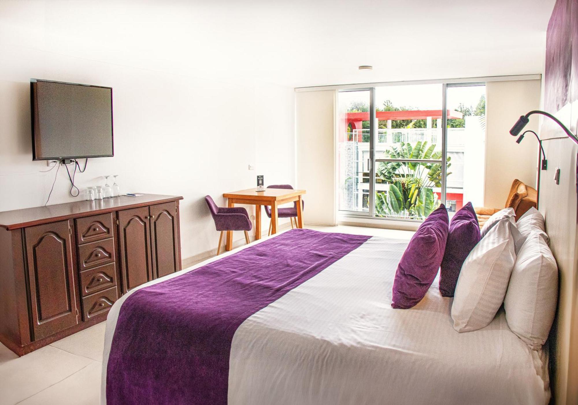 Hotel Los Recuerdos Guatapé Екстериор снимка